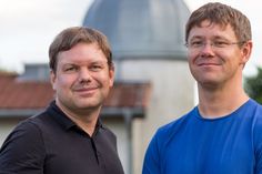 Thomas Wolf (l.) und Marcel Albrecht (r.) bilden den neuen Vorstand des Freundeskreises Sternwarte in Radeberg.