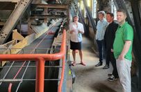 Der Bundestagsabgeordnete Hannes Walter hat sich im Juli 2023 beim Team der "Louise" über die Pläne zur Weiterentwicklung informiert und seine Unterstützung für das Projekt zugesagt.