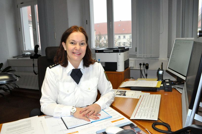 Polizeihauptkommissarin Sandra Geithner ist neue Chefin des Polizeireviers Großenhain.  Foto: FischerPRESS