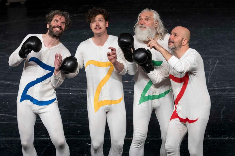 Zorro: Szenenfoto mit (v.l.n.r.): Gunnar Golkowski, Markus Paul, Enrico De Marchi und Michele Andrei Foto: Rainer Weisflog
