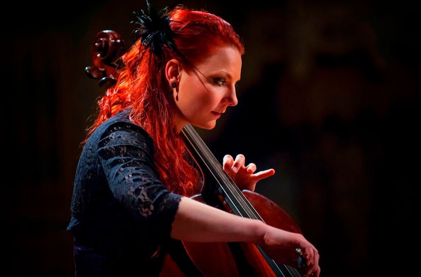 Die Cellistin Stefanie John ist am 22. Juli in Zaue zu erleben.