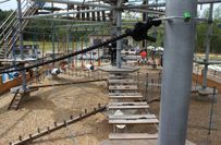 Die einzelnen "Kurse" durch den Hochseilgarten bieten verschiedene Schwierigkeitsgrade, so das Anfänger und erfahrene Kletterer gleichermaßen auf ihre Kosten kommen.