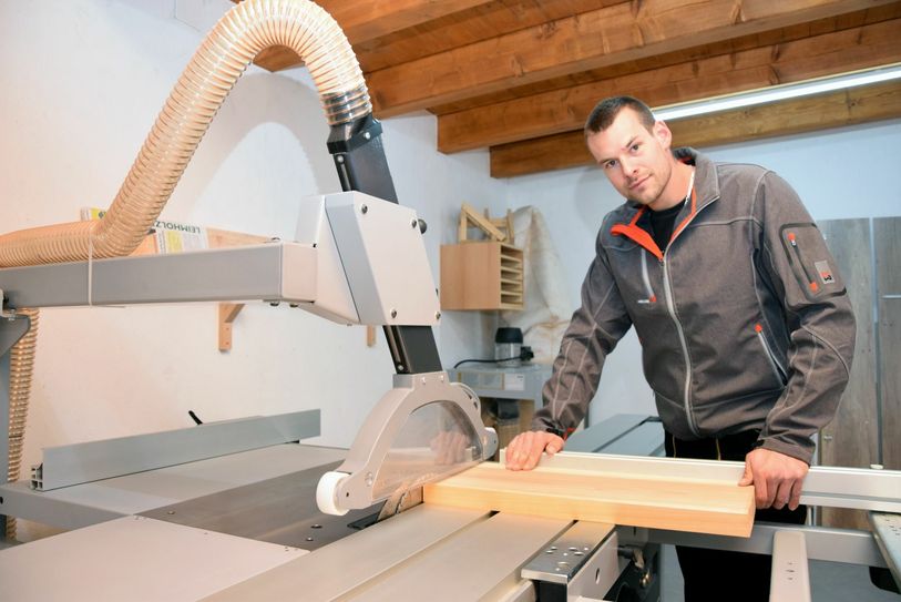 Handwerker nach freien Terminen fragen....