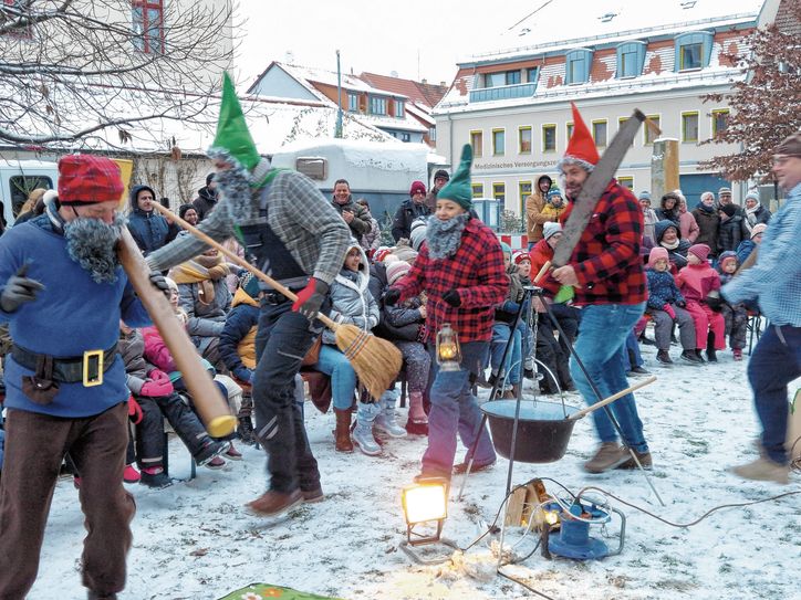 Das dritte Jahr in Folge gibt es auf dem Kirchplatz die Märchenaufführung für kleine und große Kinder. Foto: S. Nittmann
