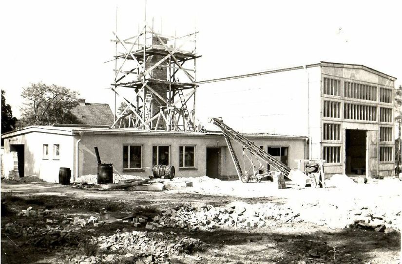 Der Döberner Wasserwerksbau im Jahr 1968.