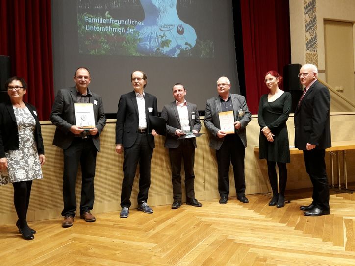 Bereits zum fünften Mal in Folge erhielt  die LWG Lausitzer Wasser GmbH & Co. KG den Titel „Familienfreundliches Unternehmen der Stadt Cottbus“. Foto: pm