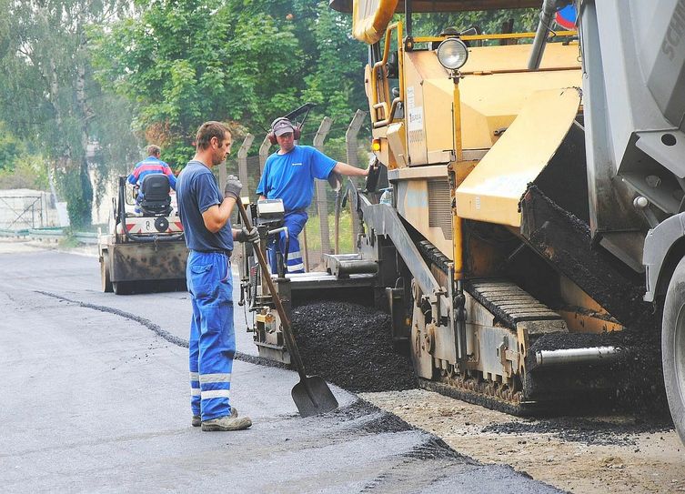 Wenn die Tiefbauer anrücken, um eine Straße im Meißner Stadtgebiet zu sanieren, müssen die Bürger ab 2019 nicht mehr dafür in die Tasche greifen. Foto: Archiv