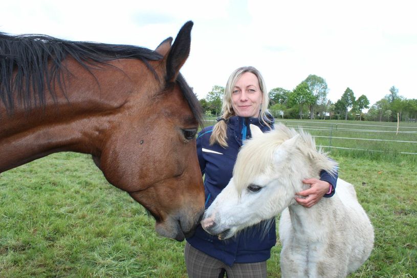 Nadine Schneider kann sich ein Leben ohne Tiere, und dazu gehören vor allem auch Pferde, nicht mehr vorstellen. Foto: Silke Richter