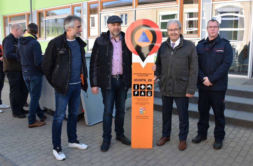 Vorstellung des ersten Katastrophenschutz-Leuchtturms im Landkreis.