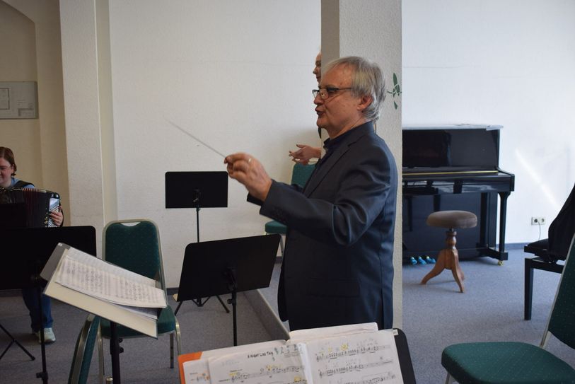 Volker Gerlich, Leiter des Akkordeonorchesters.