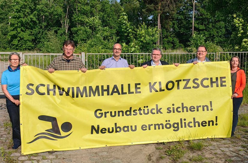 Vereint: die Stadträte Bettina Kempe-Gebert und Holger Zastrow, der Ortsvorstand von Weixdorf Alexander Manzke, der Ortsvorstand von Langebrück Christian Hartmann, der Ortsvorstand von Schönborn Torsten Heidel und Ortschafträtin von Langebrück Silvana Wendt.