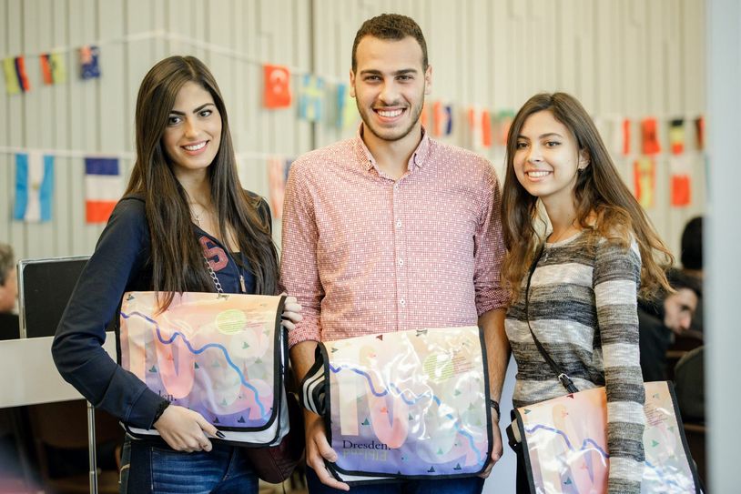 Wie sieht wohl die Tasche 2019 aus? Fotos: Claudia Jacquemin