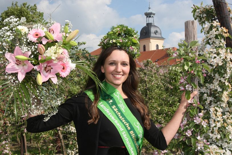 Blütenkönigin Laura I. (Laura Kirschner)