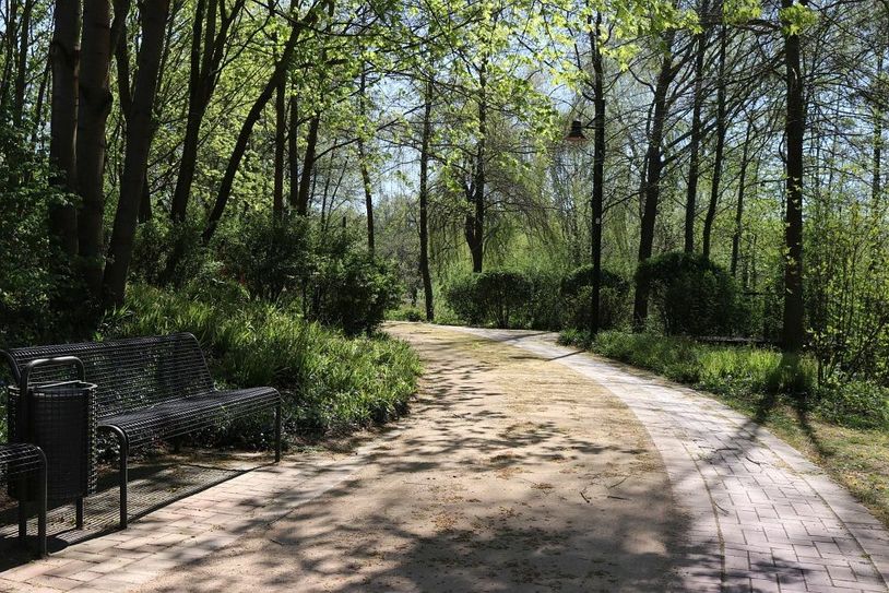 Die Schlossinsel ist die grüne Oase im Zentrum der Stadt Lübben. Foto: Stadt Lübben