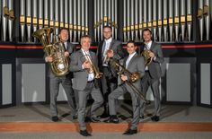 Das Ensemble »Classic Brass« und der renommierte Organist Matthias Eisenberg präsentieren hier ihr Programm »Festkonzert für Orgel und Blechbläser«.