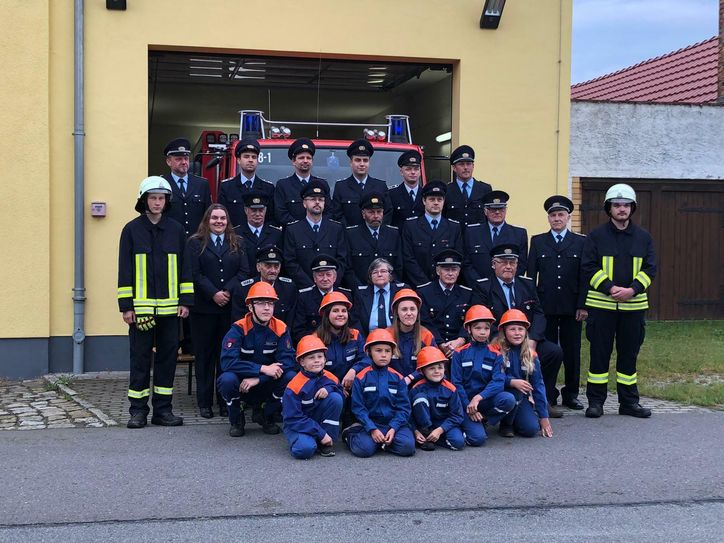 Die Mannschaft der Freiwilligen Feuerwehr Grünewalde. Foto: privat