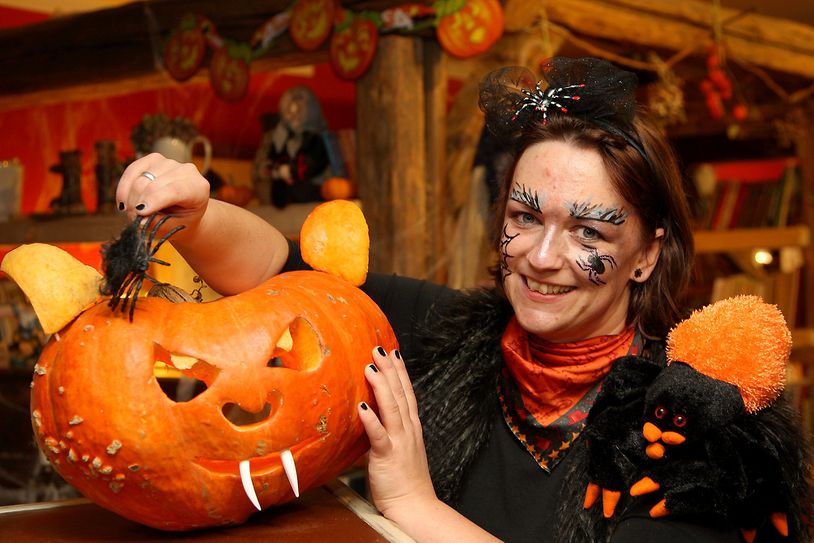 Schaurige Fratzen, tanzende Geister und scheuselnde Hexen – Hier können Besucher am 30. und 31. Oktober in der Sächsischen Schweiz Halloween erleben. Foto: df
