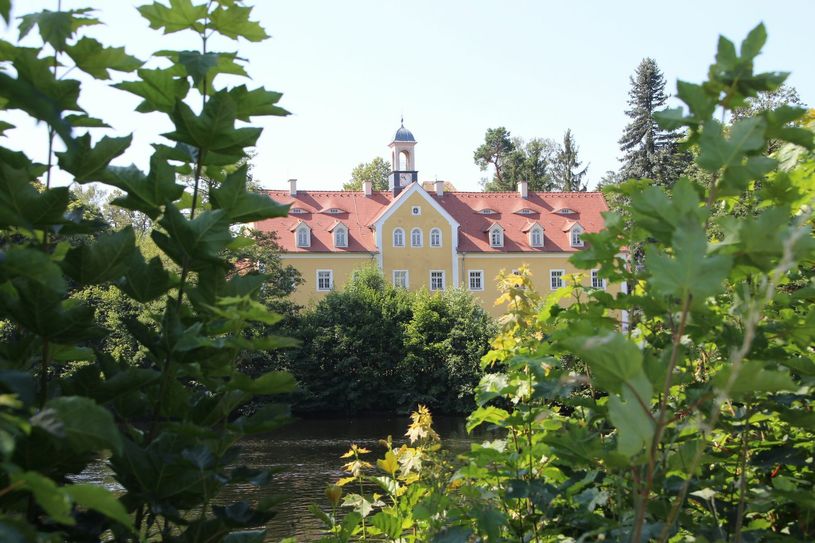 Idyllisch gelegen: Das Jagdschloss Grillenburg. Fotos: Schramm