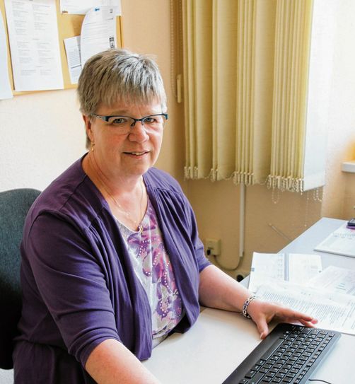 Gaby Seyferth im Görlitzer Büro der Opferhilfe Sachsen. Foto: Keil