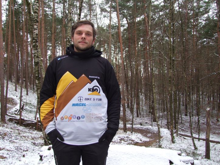 Max Loeschl (34), Vorsitzender des Ottendorfer Gravity-Mountainbike-Vereins Dale's Spot.
