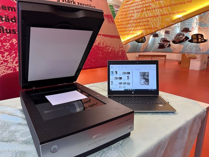 Die Digitalisierung historischer Dokumente ist im Stadt- und Industriemuseum auch für Besucher möglich.