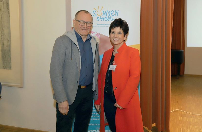 Simone Saloßnick und Lutz Hoffmann haben eine Förderstiftung zugunsten des Sonnenstrahl e.V. gegründet.