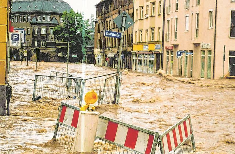 Der Freitaler Stadtteil Potschappel Mitte August 2002.