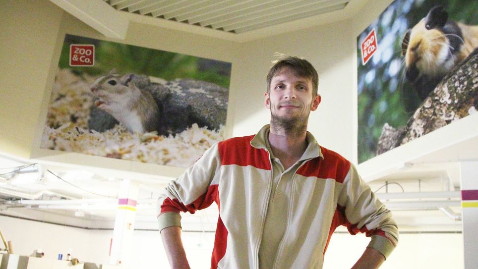 Robert Daßler, Chef von Zoo & Co. Coswig, in der neuen Halle. 			 Foto: Schramm