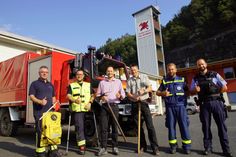 v.l. Kreisbrandmeister Karsten Neumann, Felix Strohbach (Freiwilligen Feuerwehr Bad Schandau), Thomas Kunack (Bürgermeister Bad Schandau), Ulf Zimmermann (Leiter der Nationalparkverwaltung), Mirco Kammann (Fachberater des THW Pirna) und Polizeioberkommissar Michael Thomas (Polizeirevier Sebnitz)
