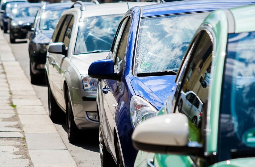 Verkehrsteilnehmer sollten am Montag Verzögerungen einplanen und nicht zwingend notwendige Wege vermeiden.