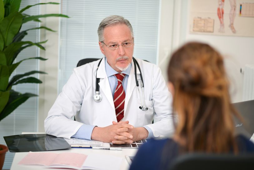 Der Hausarzt ist die erste Anlaufstelle, wenn man krank ist. Umso ärgerlicher, wenn man gar keinen Hausarzt hat, weil man keinen findet, der einen als Patienten aufnimmt. Symbolfoto: Minerva Studio/Fotolia