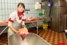 Linda Gruske macht derzeit im Betrieb ihrer Eltern die Gesellenausbildung. Foto: Keil