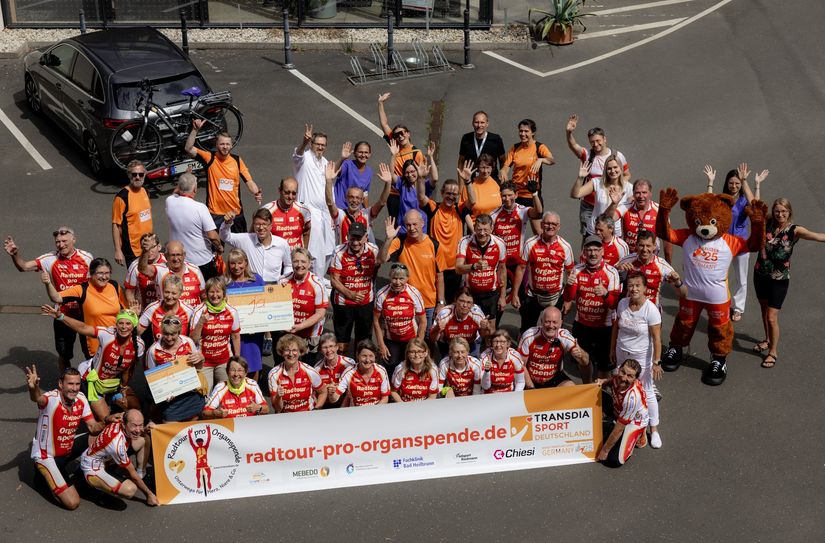 Großer Jubel beim Zieleinlauf am Uniklinikum.