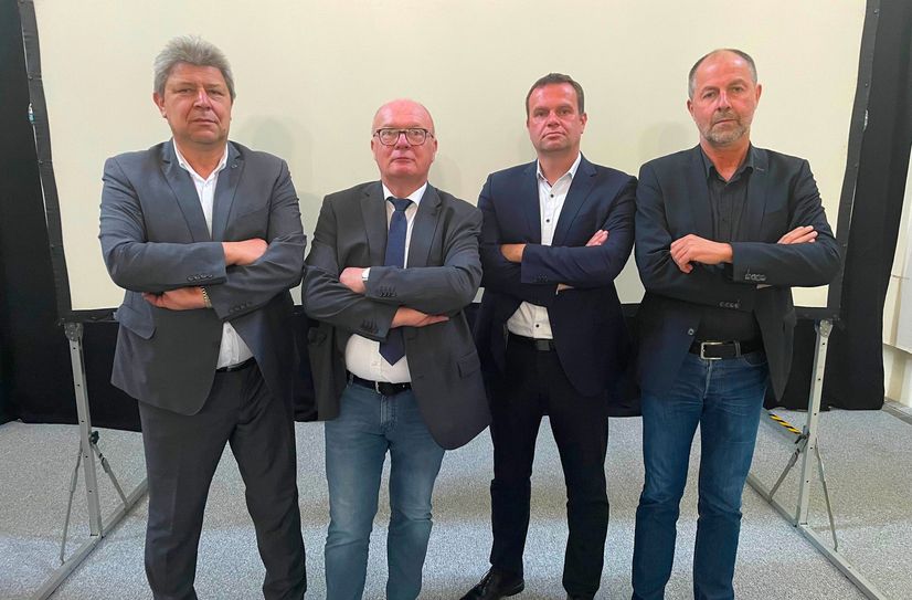 Die (Ober-) bürgermeister Holm Große aus Bischofswerda, Thomas Martolock aus Cunewalde, Stefan Schneider aus Großröhrsdorf und Albrecht Gubsch aus Löbau (v.l.) kämpfen für ihre kulturellen Einrichtungen in der Kommune.