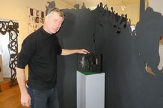 Henrik Schrat ist einer der beteiligten Künstler der Sonderausstellung im Schloss Klippenstein.Foto: Matthias Stark