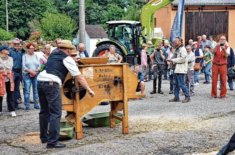 Die historische Dreschtechnik in Schleinitz funktioniert noch.