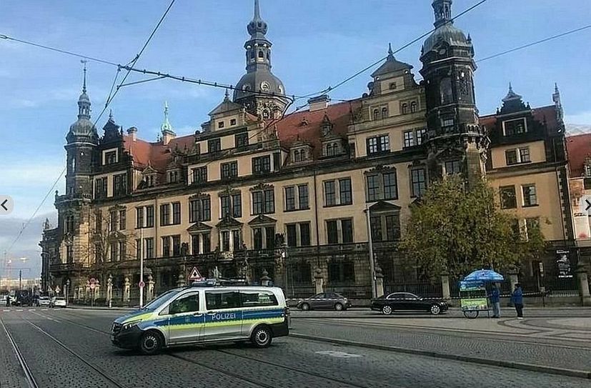 Am 25. November 2019 wurde in das Historische Grüne Gewölbe des Residenzschlosses Dresden eingebrochen.