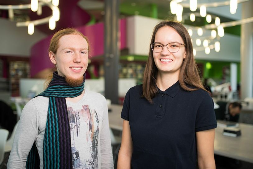 Georg Stahnke und Stephanie Globig – zwei erfolgreiche Studierende im Orientierungsstudium College+ der BTU. Foto: Brandenburgische Technische Universität Cottbus-Senftenberg