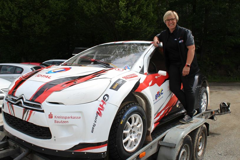 Grit Hennersdorf startet in einem Citroën DS 3 in der Tourenwagen-Klasse bei der Autocross-Europameisterschaft. Foto: Keil
