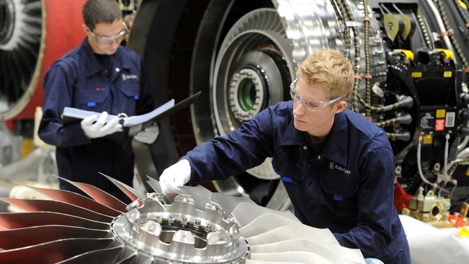 In Cottbus will der britische Konzern nicht nur forschen, sondern auch produzieren. So werden auch technische Berufe gefragt sein. Foto: Rolls Royce Deutschland