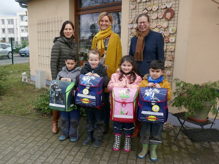 Auch vier Kinder der Kita an der Schleifscheibe 16 bekamen Schulranzen geschenkt.                          Foto:Stadt Dresden