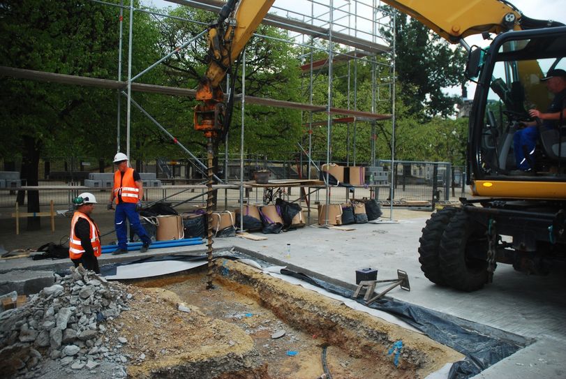 Fundament für den künftigen Ausstieg aus dem Aufzug Fotos: Schiller