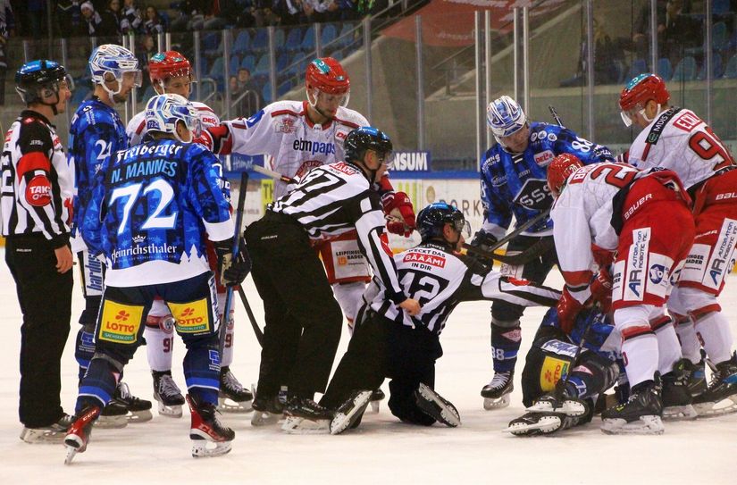 Dresdner Eislöwen vs. EV Landshut (27. November 2022)