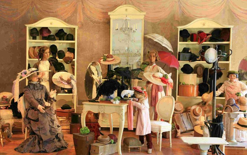 Putzmachersalon im Festsaal