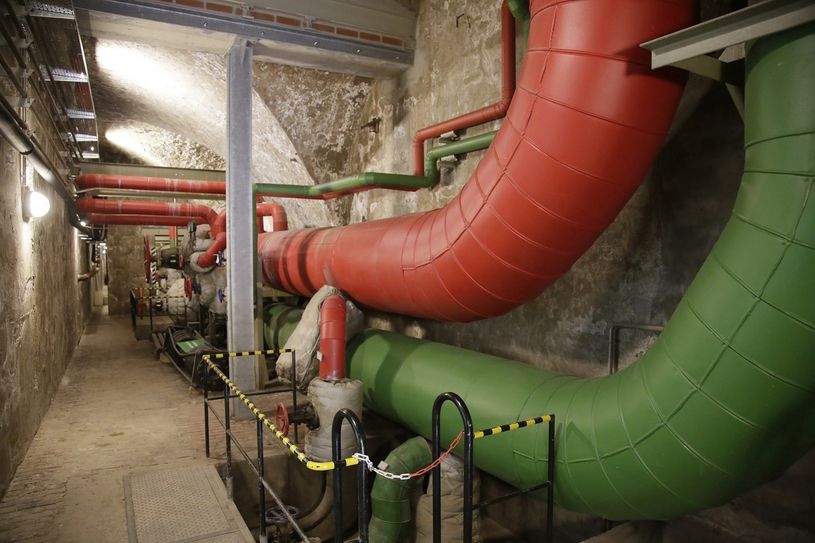 Blick ins historische Kanalnetz. Fotos: Drewag