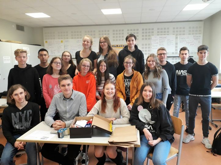Für gleich zwei Schulprojekte wurden die Schülerinnen und Schüler ausgezeichnet. Foto: pm