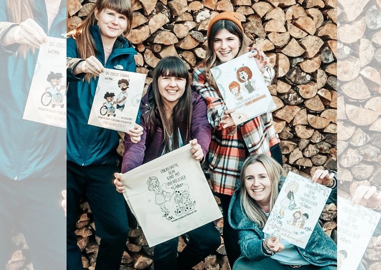 Die Gründerinnen des Projektes »Kinder unserer Heimat«: Kira Ziesche, Claudia Röder, Elisa Ludwig und Sophie Appleby.