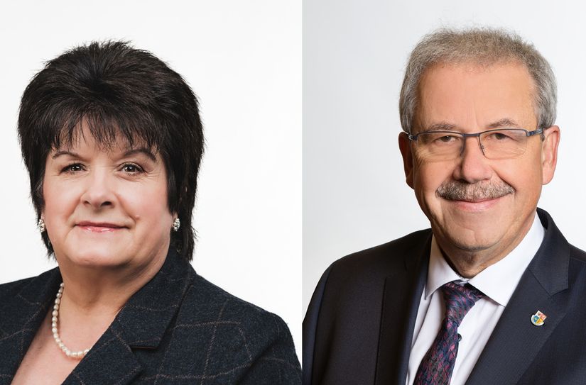 ASG-Geschäftsführerin Petra Axel und Spree-Neiße-Landrat Harald Altekrüger