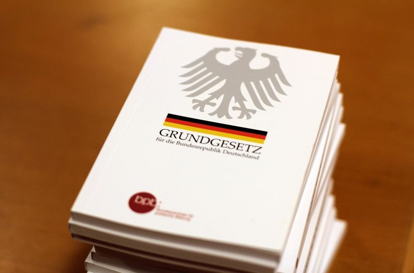 Das Grundgesetz feiert 75. Geburtstag.