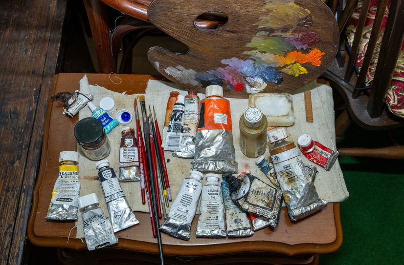 Über 25 Pinsel und 30 verschiedene Farben kamen bei dem Gemälde zum Einsatz.